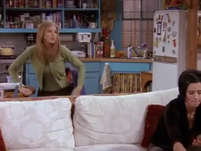 Friends - The One Where Chandler Crosses the Line (S04E04)