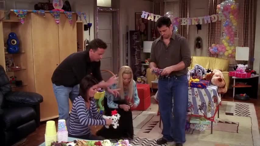 - Okay. On your mark, get set, go! PHOEBE: Go! Go!