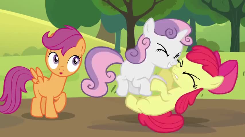 That must mean Rarity is back, too!