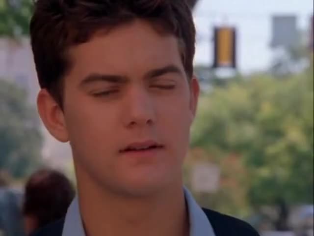 - Hello Pacey. Aren't you going to introduce me to your friend?